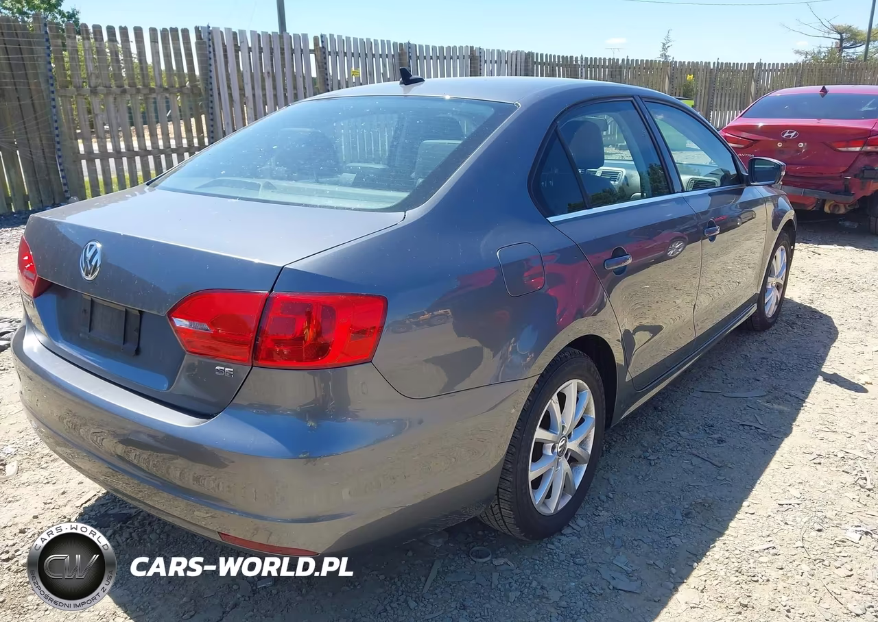 2014 Volkswagen Jetta 1.8T Se VIN:3VWB17AJXEM377197 - 4