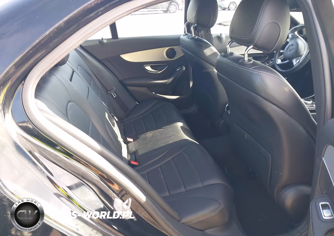 2018 Mercedes-Benz C 300 VIN:55SWF4JBXJU237953 - 8