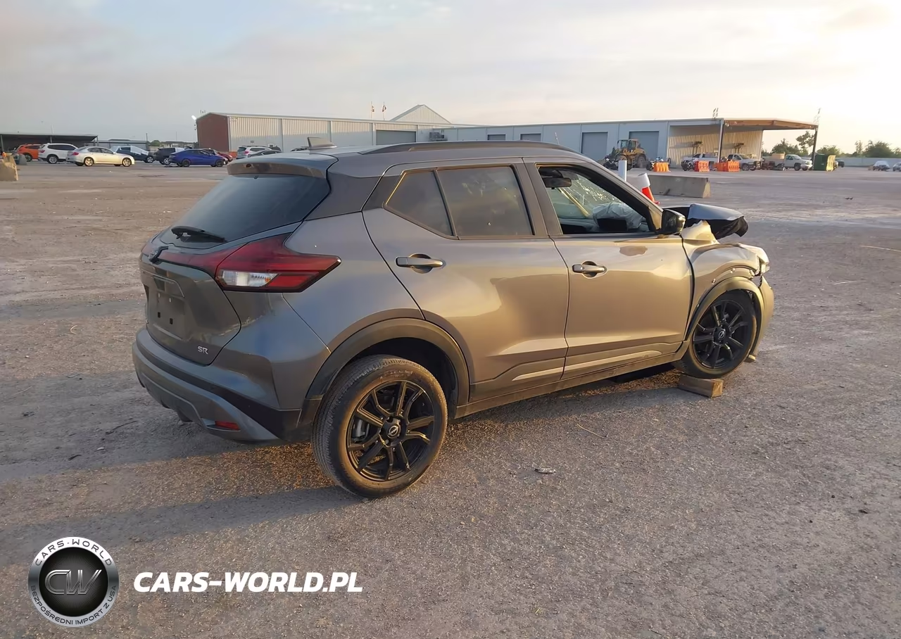 2023 Nissan Kicks Sr Xtronic Cvt VIN:3N1CP5DV5PL499714 - 4