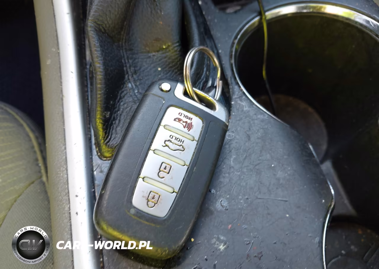2014 Hyundai Sonata Hybrid VIN:KMHEC4A48EA116517 - 11