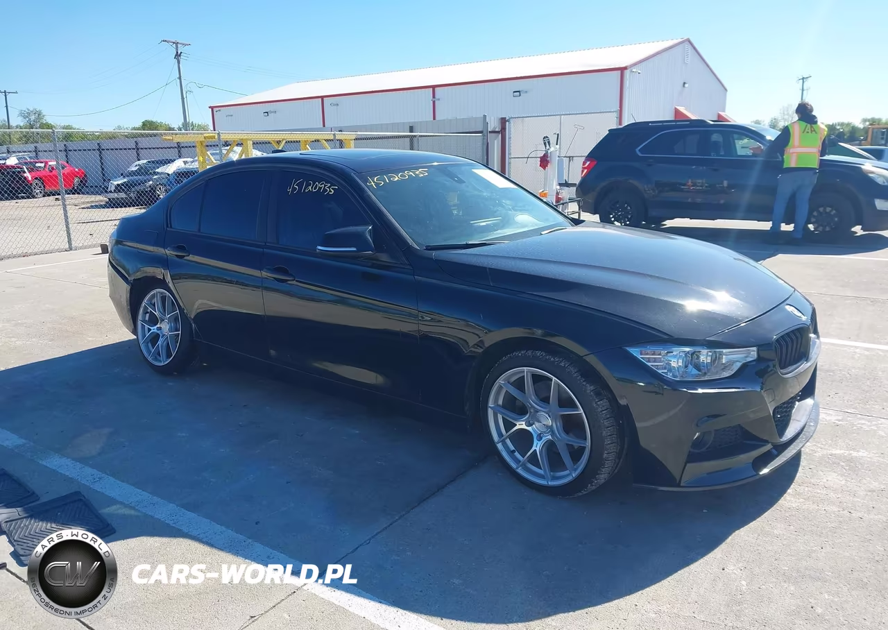 2013 BMW 328I xDrive – zdjęcie 1 z 16