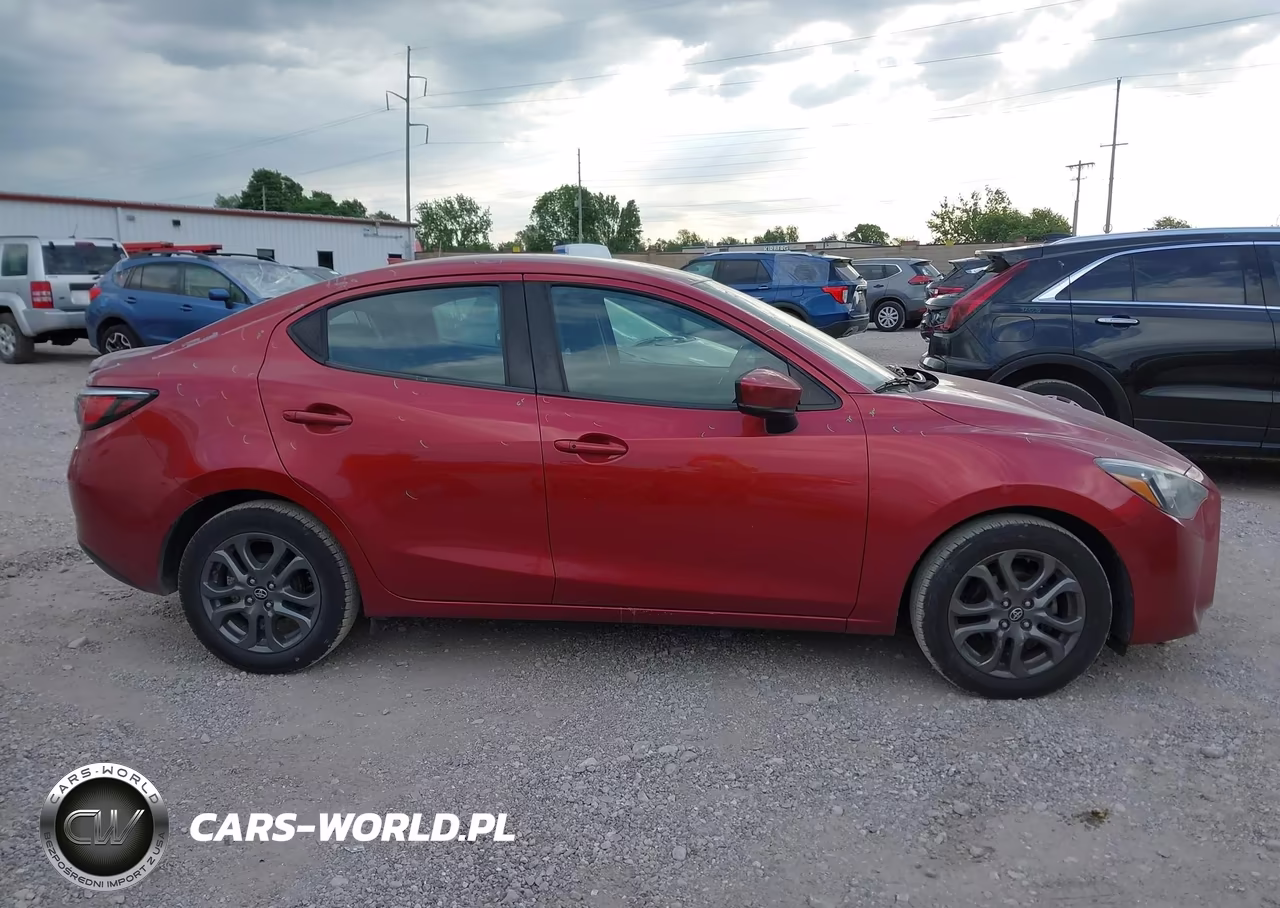 2019 Toyota Yaris Le VIN:3MYDLBYV5KY517518 - 13