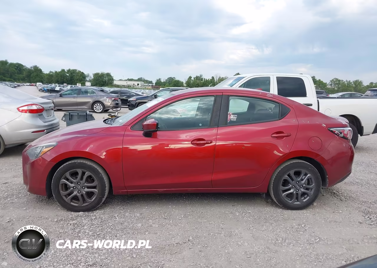 2019 Toyota Yaris Le VIN:3MYDLBYV5KY517518 - 14