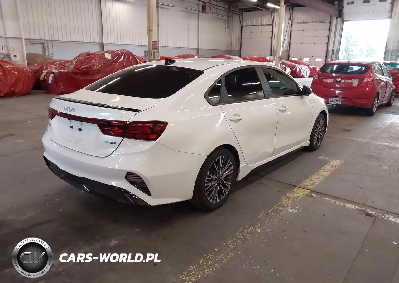 2023 Kia Forte Gt-Line VIN:3KPF54ADXPE682519 - 4