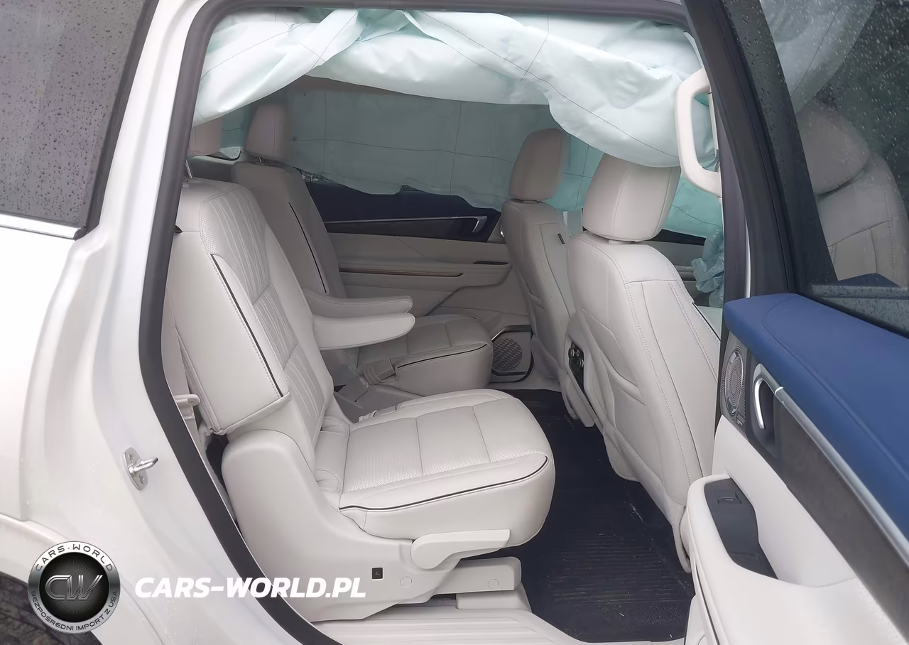 2025 Buick Enclave Avenir Fwd VIN:5GAEVCRSXSJ106371 - 8