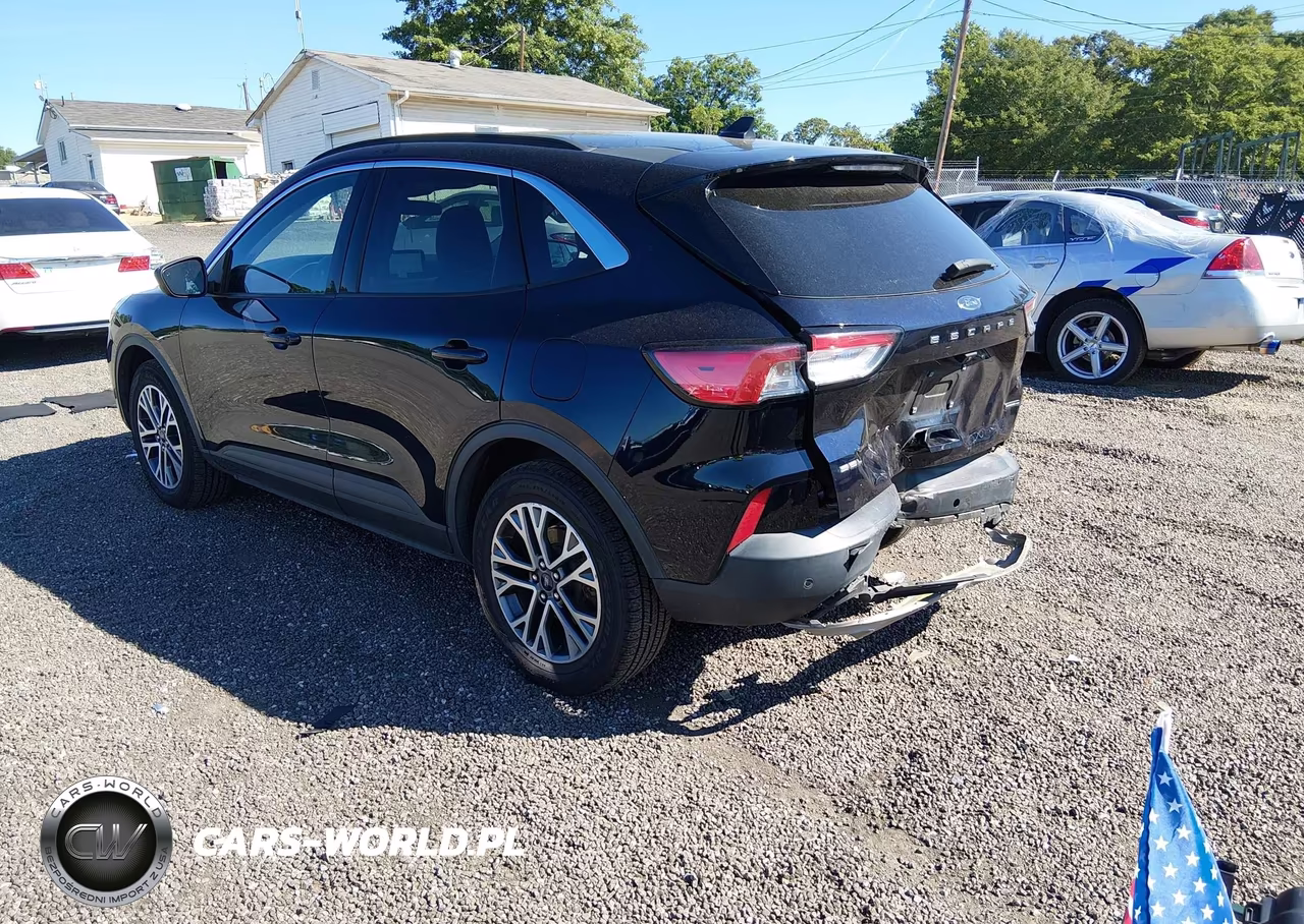 2021 Ford Escape Sel Hybrid VIN:1FMCU9CZ3MUA40213 - 3