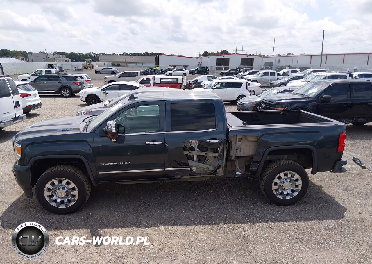 2018 GMC Sierra 2500Hd Denali VIN:1GT12UEY7JF111583 - 15