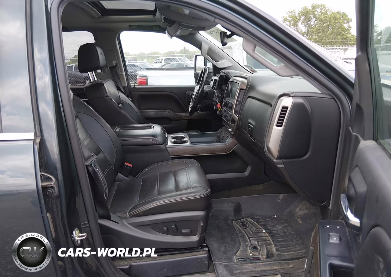 2018 GMC Sierra 2500Hd Denali VIN:1GT12UEY7JF111583 - 5