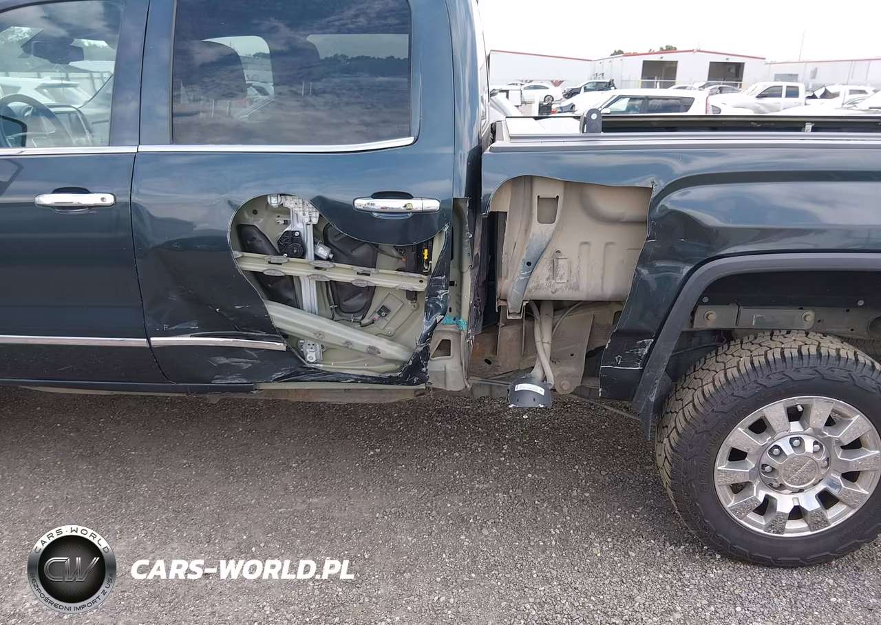 2018 GMC Sierra 2500Hd Denali VIN:1GT12UEY7JF111583 - 6