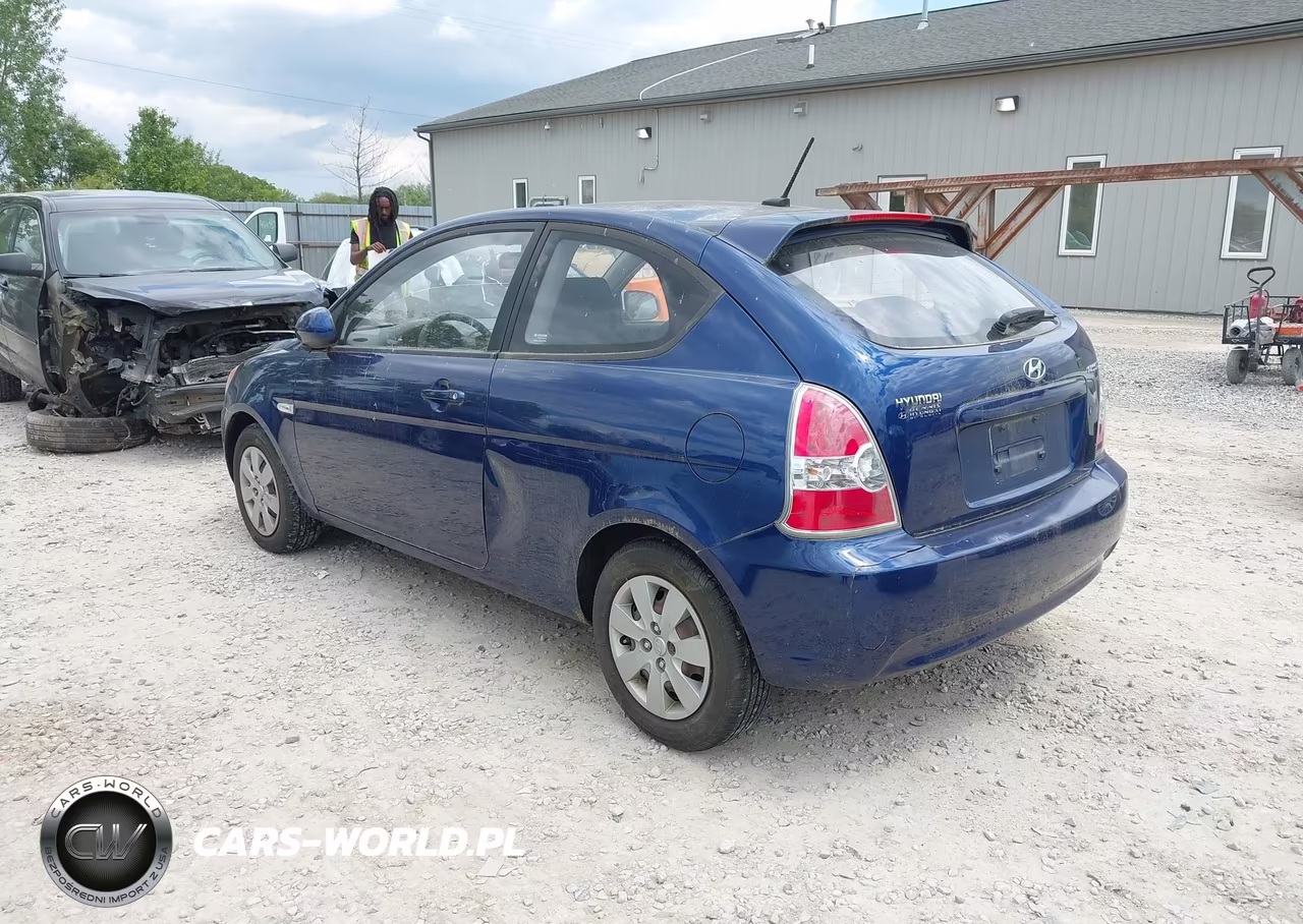 2010 Hyundai Accent Gs VIN:KMHCM3AC0AU158128 - 3