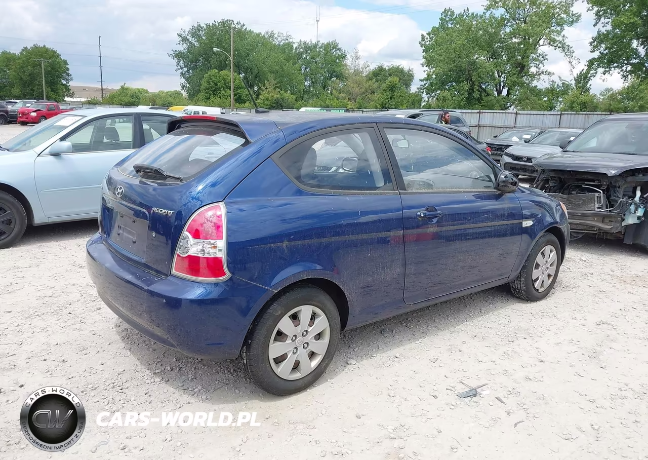 2010 Hyundai Accent Gs VIN:KMHCM3AC0AU158128 - 4