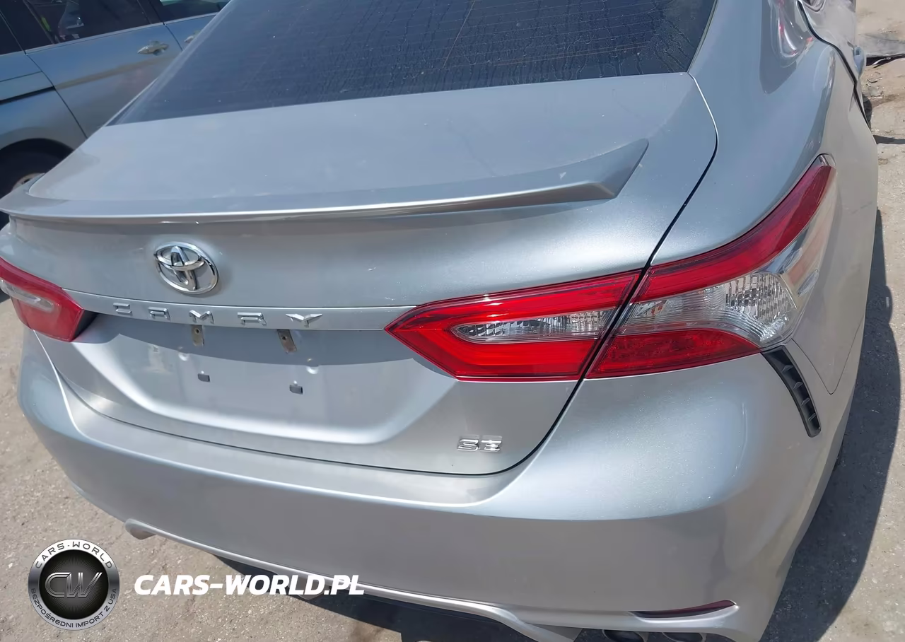 2018 Toyota Camry Se VIN:4T1B11HK0JU518181 - 16