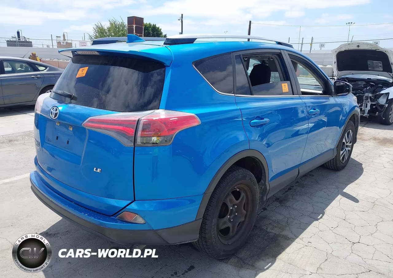 2017 Toyota Rav4 Le VIN:JTMZFREV8HJ105700 - 4