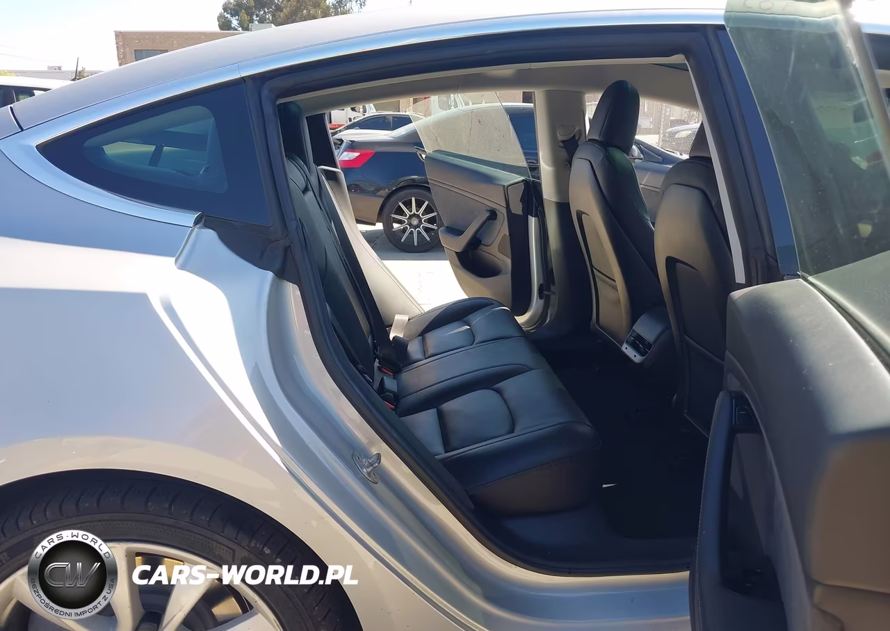 2018 Tesla Model 3 Long Range-Performance VIN:5YJ3E1EB1JF091085 - 8