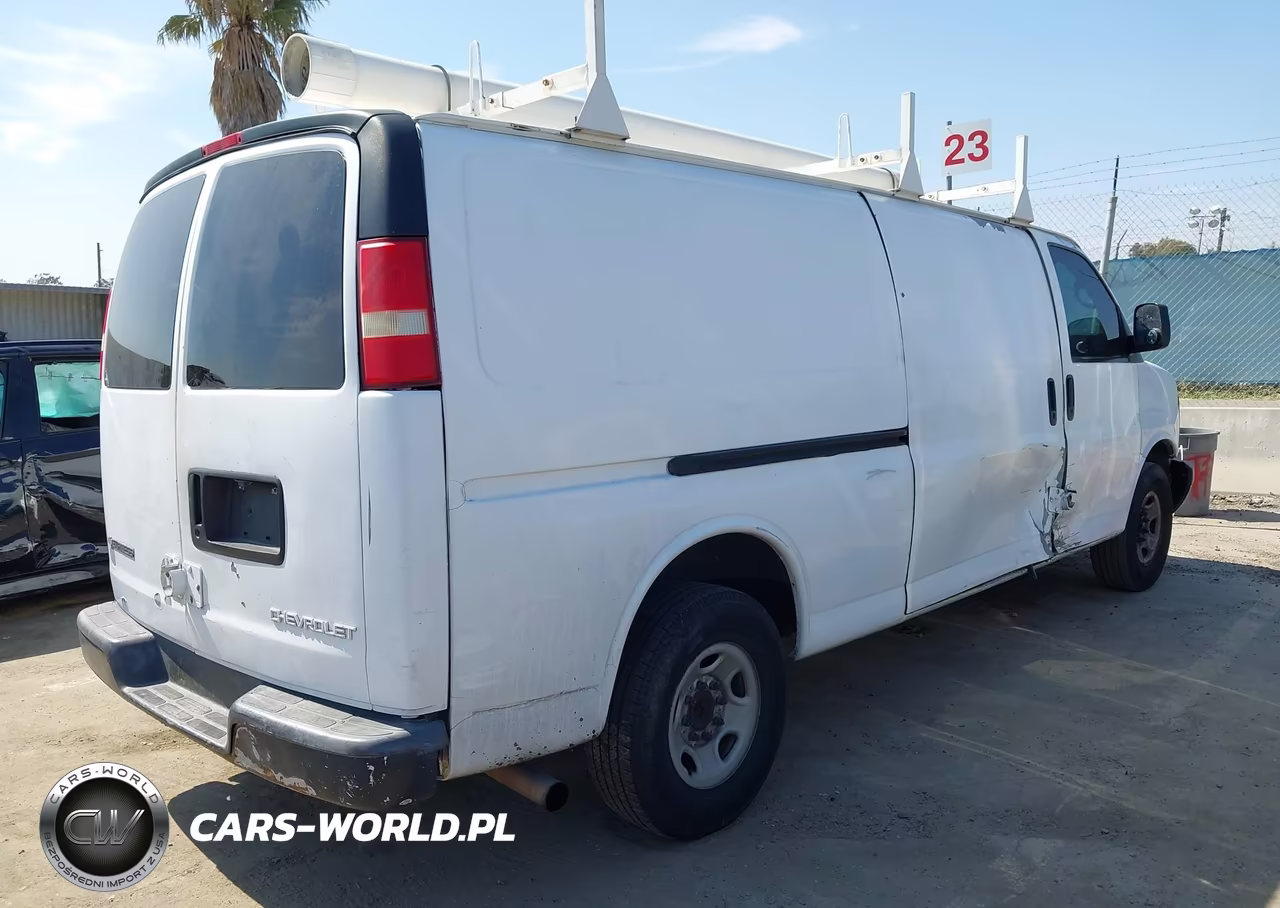 2007 Chevrolet Express Work Van VIN:1GCGG29V771165035 - 4