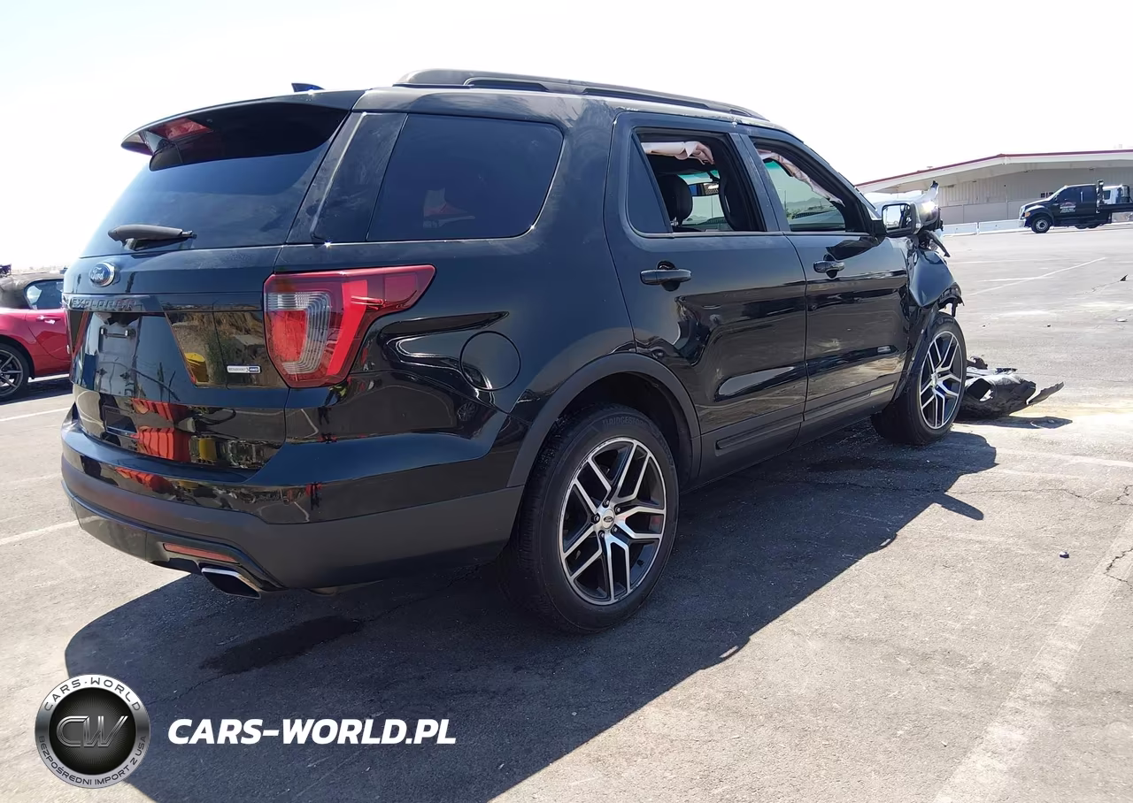 2017 Ford Explorer Sport VIN:1FM5K8GT1HGA22909 - 4