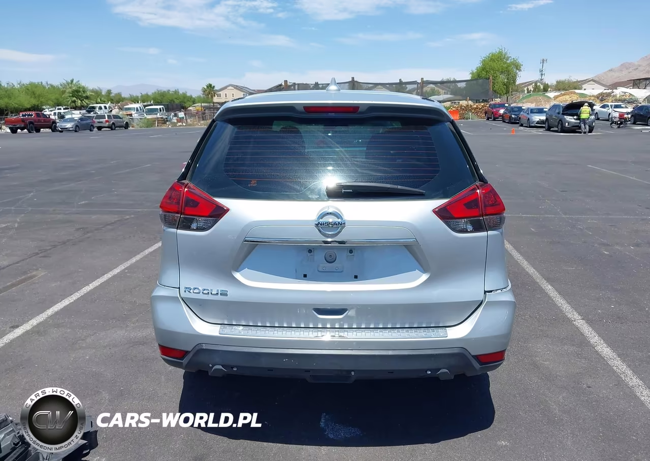 2018 Nissan Rogue S VIN:5N1AT2MT8JC711307 - 17