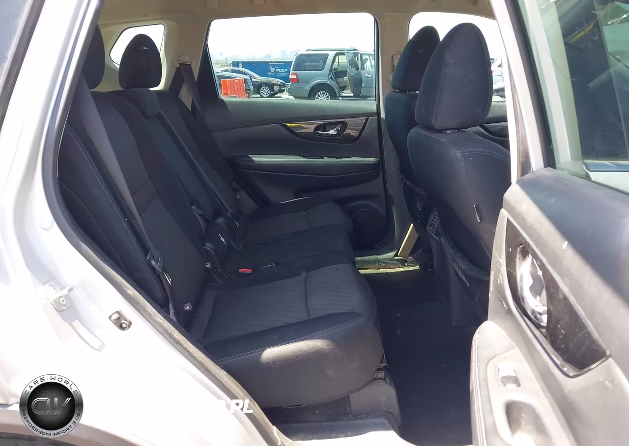 2018 Nissan Rogue S VIN:5N1AT2MT8JC711307 - 8