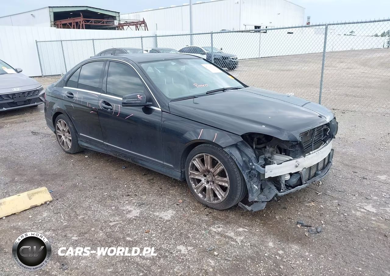 2013 Mercedes-Benz C 250 Sport – zdjęcie 1 z 17