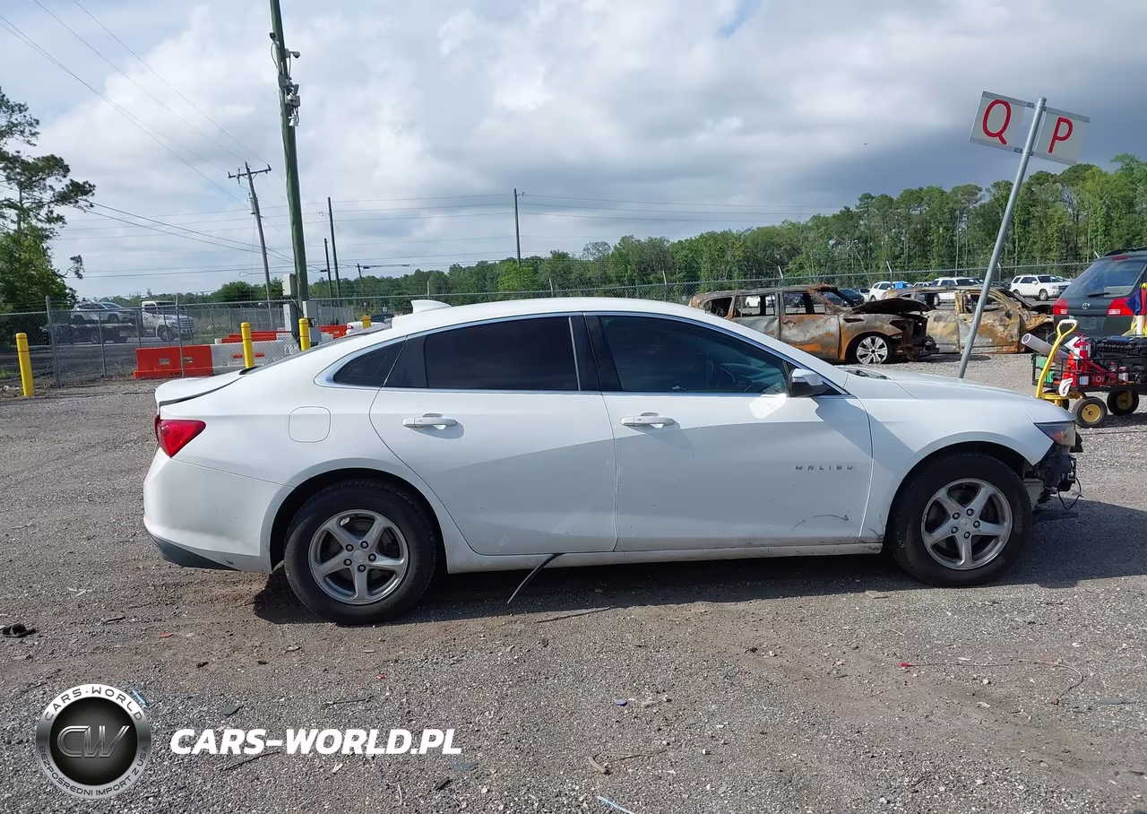 2017 Chevrolet Malibu 1Lt VIN:1G1ZE5STXHF180263 - 13
