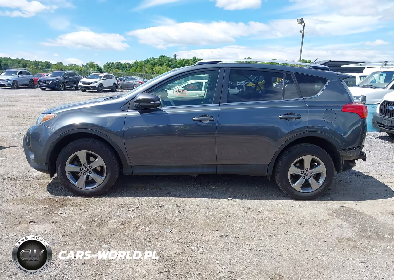 2015 Toyota Rav4 Xle VIN:JTMRFREV6FD158570 - 14