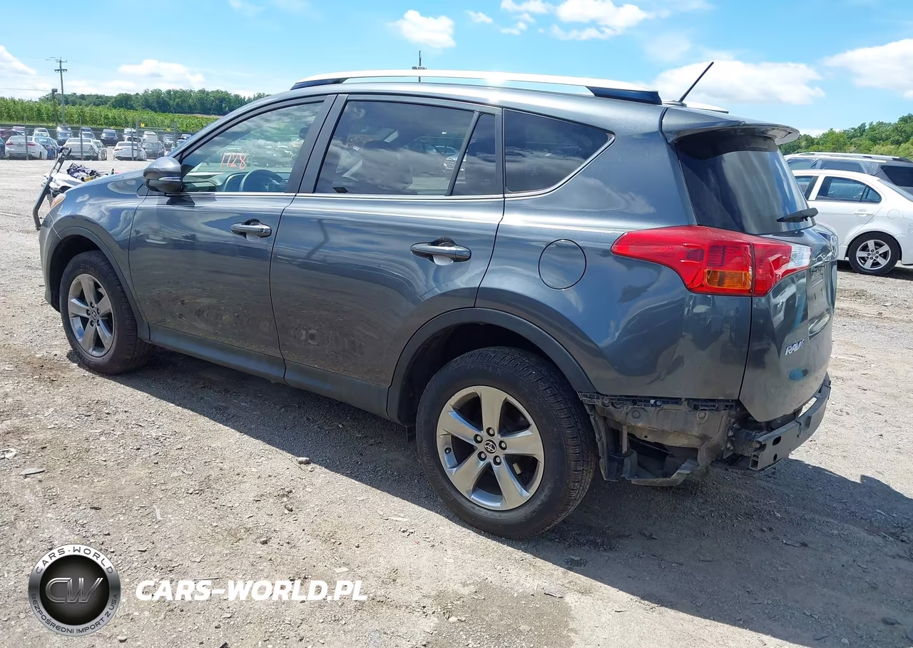 2015 Toyota Rav4 Xle VIN:JTMRFREV6FD158570 - 3
