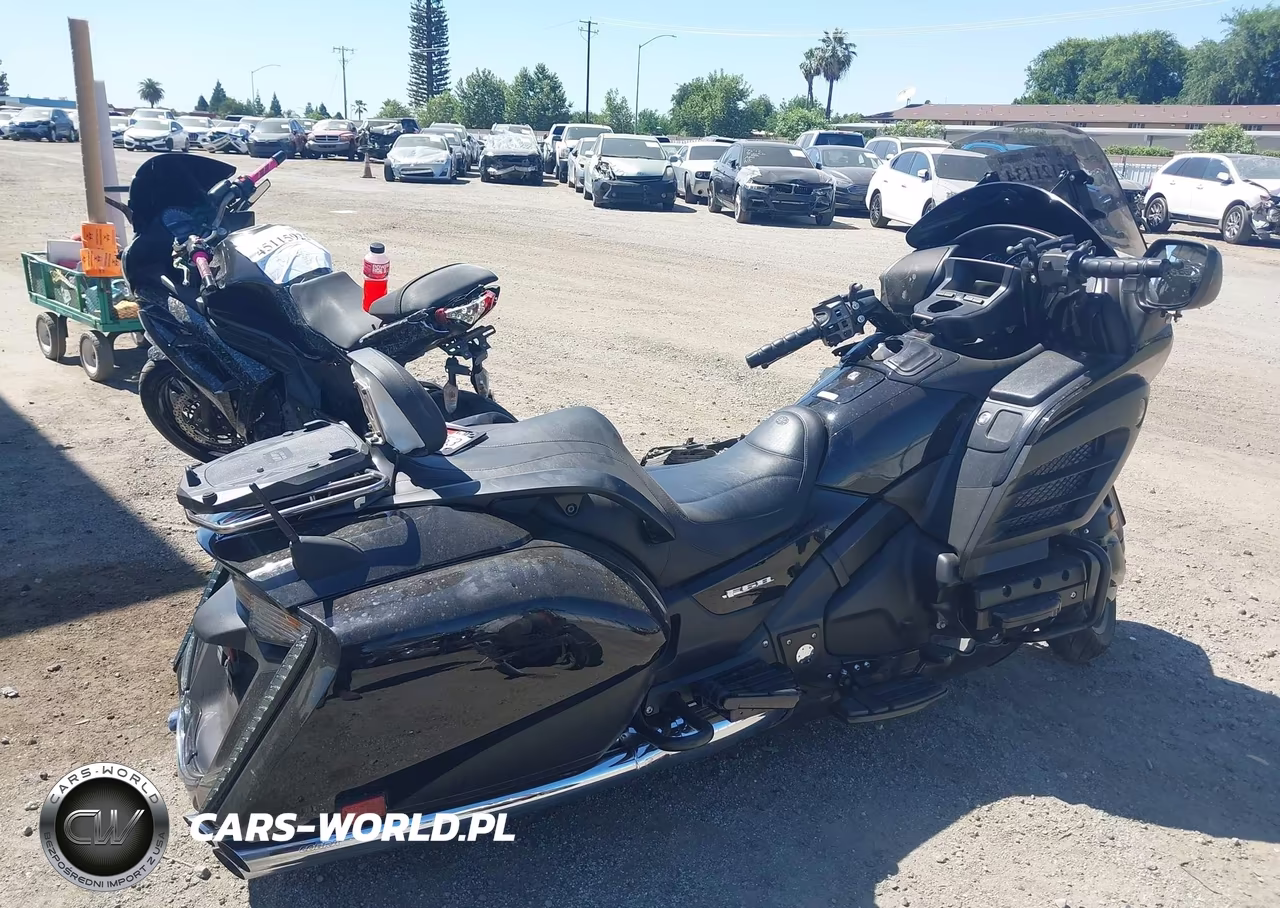2013 Honda Gl1800 B VIN:JH2SC6814DK000844 - 11