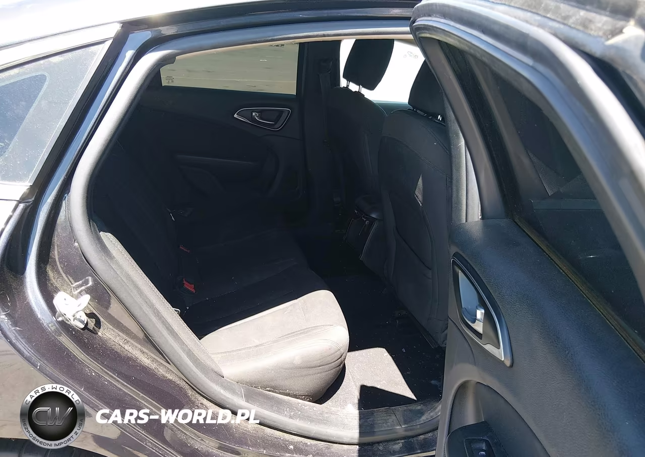 2016 Chrysler 200 Limited VIN:1C3CCCAB6GN162819 - 8