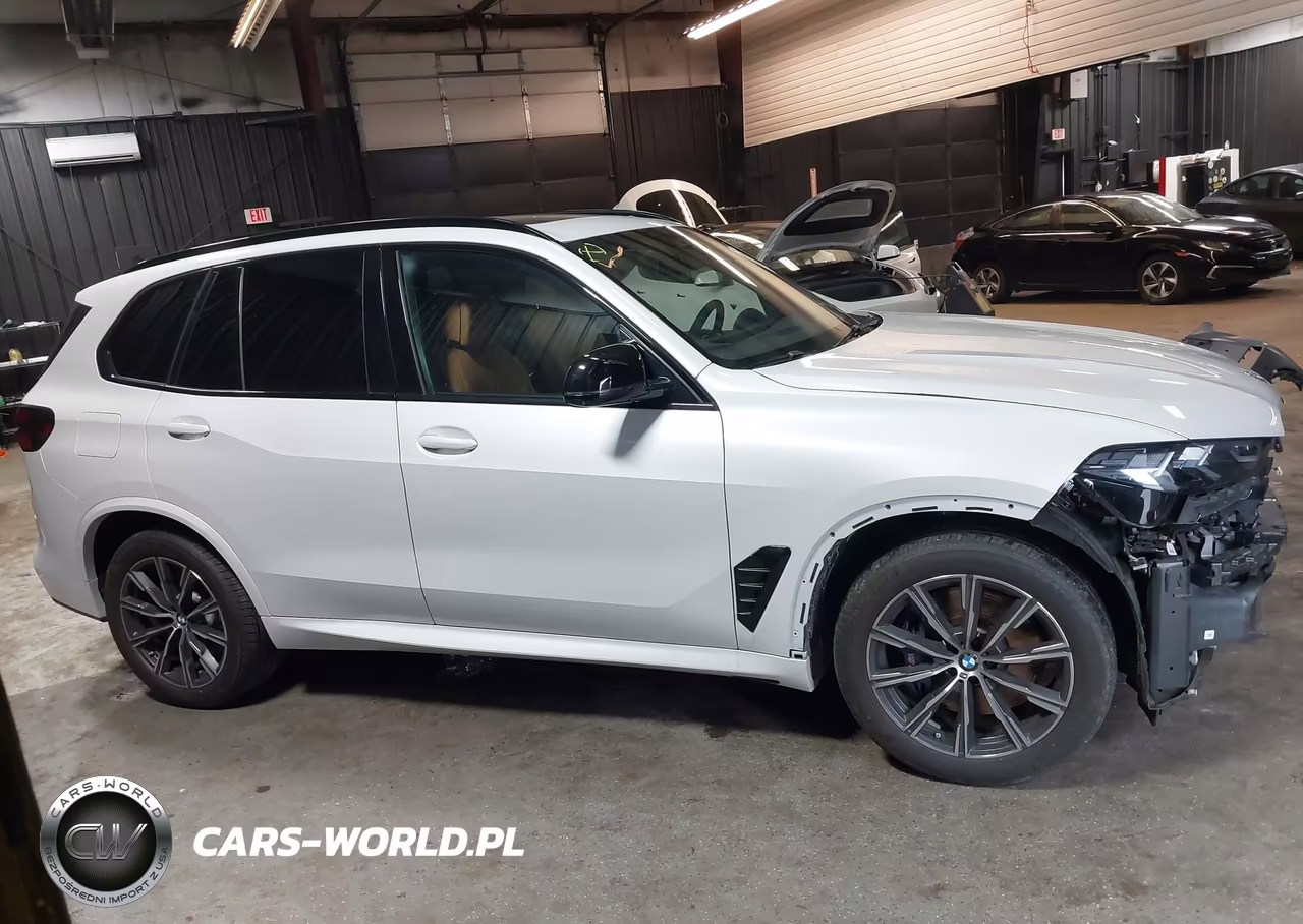 2024 BMW X5 M60I VIN:5UX33EU04R9T12745 - 14