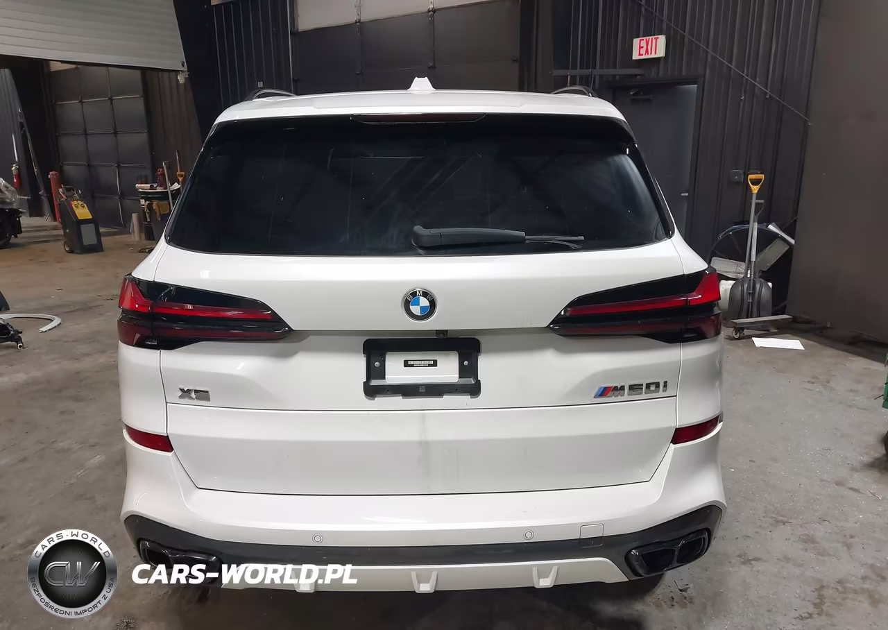 2024 BMW X5 M60I VIN:5UX33EU04R9T12745 - 17