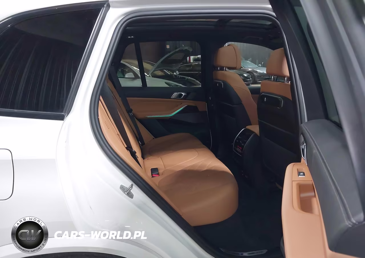 2024 BMW X5 M60I VIN:5UX33EU04R9T12745 - 8