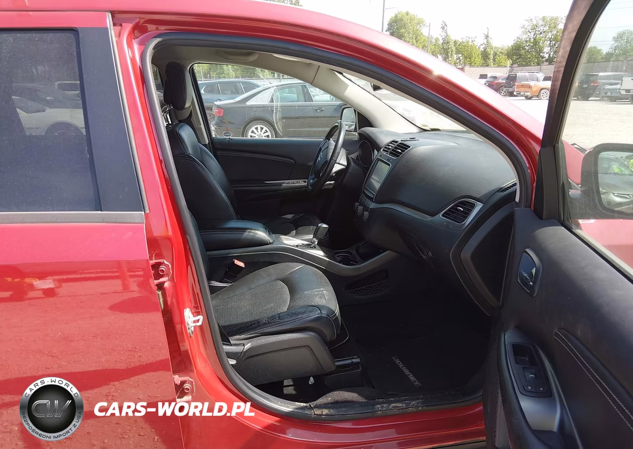 2017 Dodge Journey Crossroad Plus VIN:3C4PDCGG3HT536012 - 5