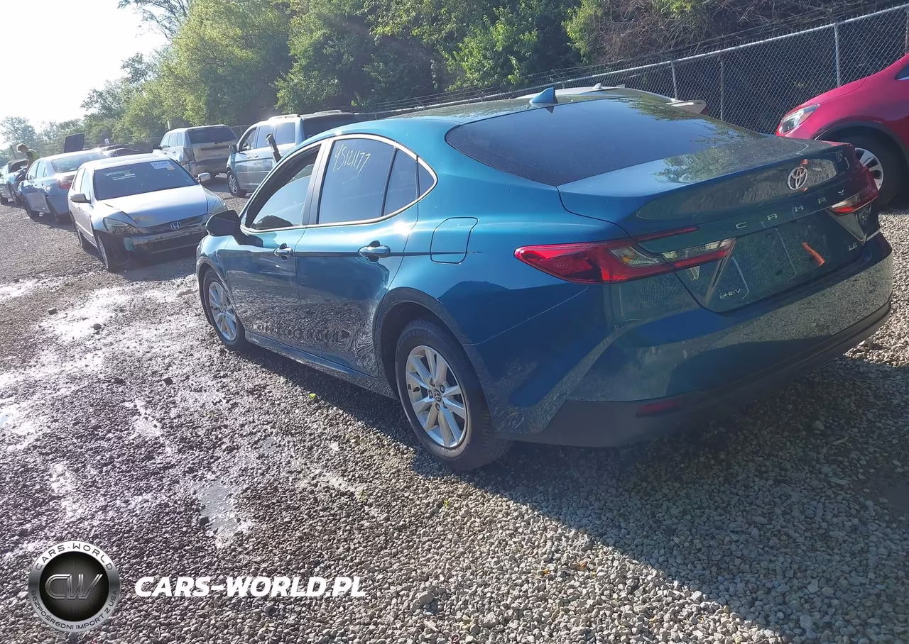 2025 Toyota Camry Le VIN:4T1DAACKXSU619973 - 3