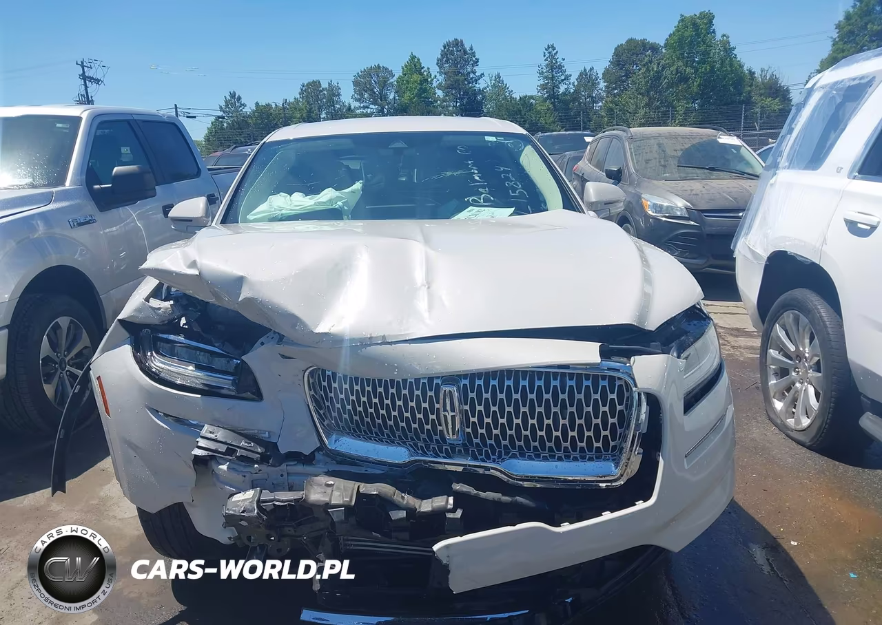 2021 Lincoln Nautilus Standard VIN:2LMPJ6J98MBL15824 - 12
