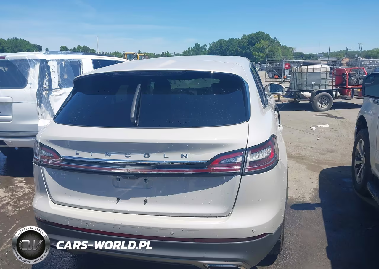 2021 Lincoln Nautilus Standard VIN:2LMPJ6J98MBL15824 - 16