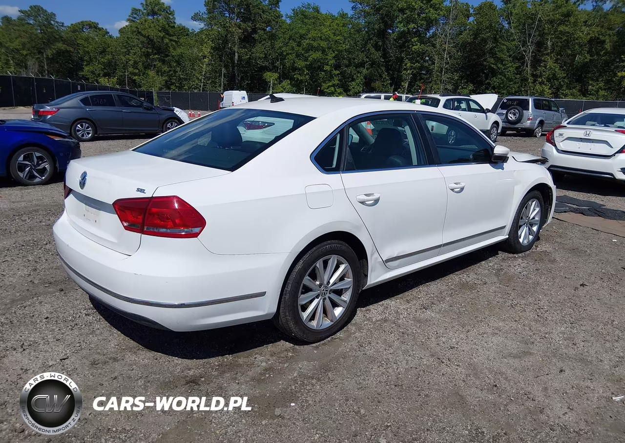 2013 Volkswagen Passat 2.5L Sel VIN:1VWCH7A33DC114938 - 4