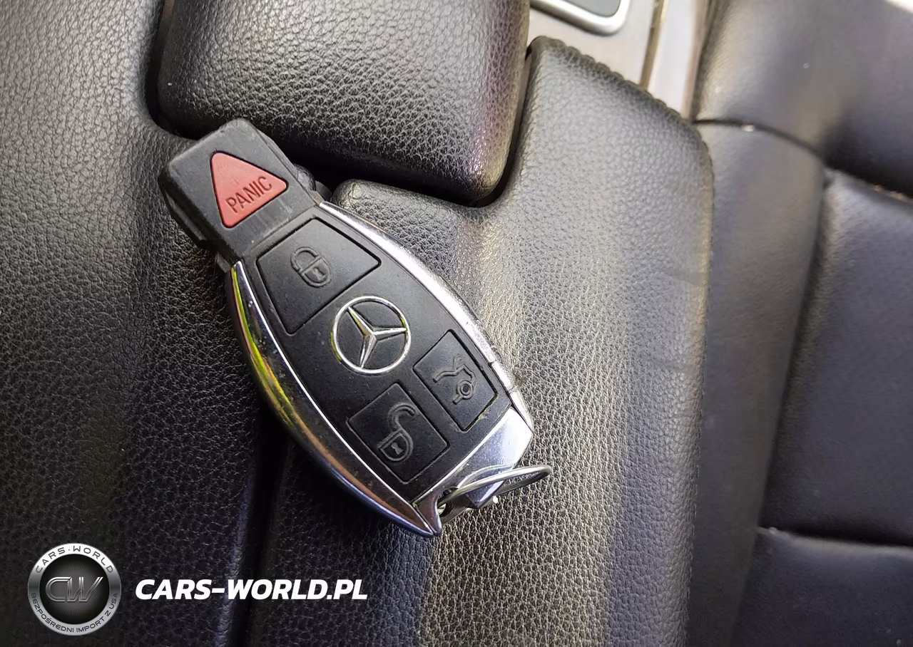 2012 Mercedes-Benz E 350 4Matic VIN:WDDHF8JB5CA621710 - 11