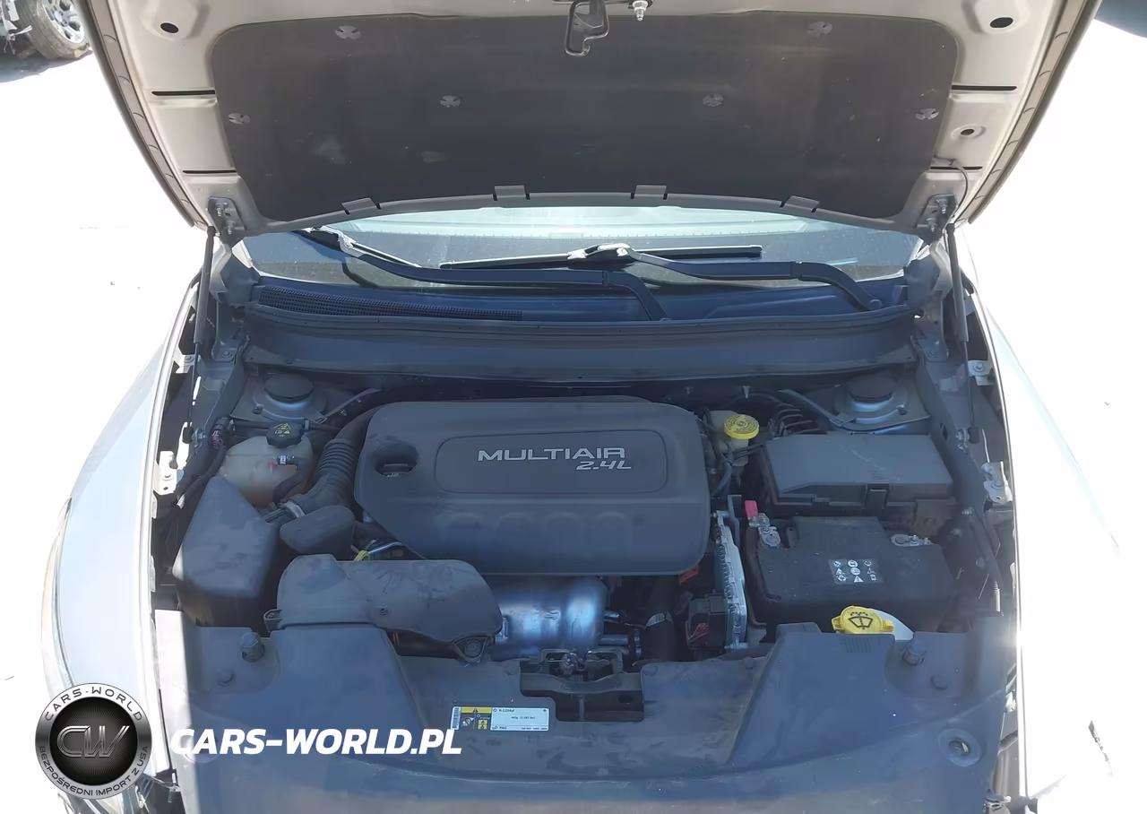 2016 Jeep Cherokee Sport VIN:1C4PJLAB6GW126948 - 10
