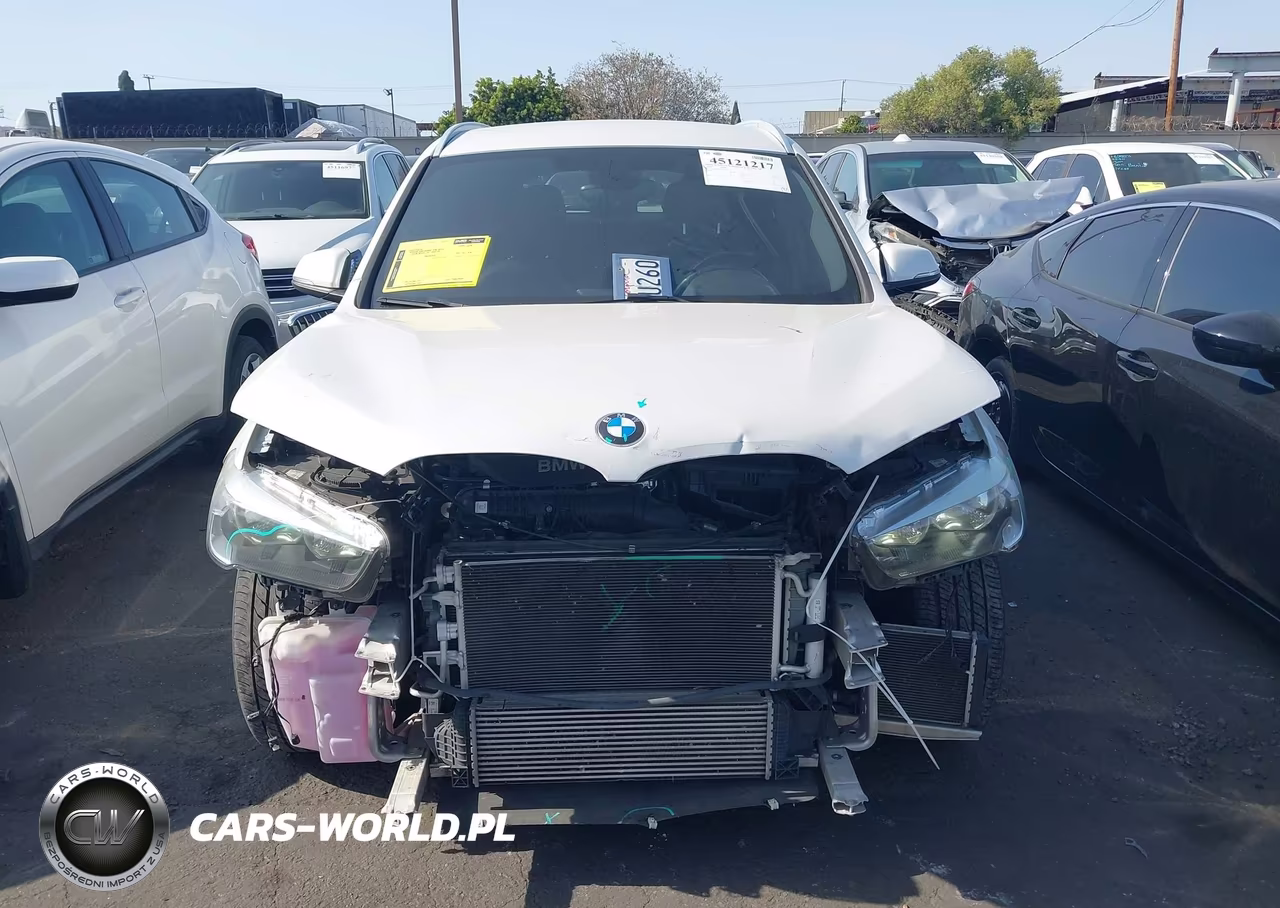 2018 BMW X1 xDrive28I VIN:WBXHT3C31J5L27368 - 13
