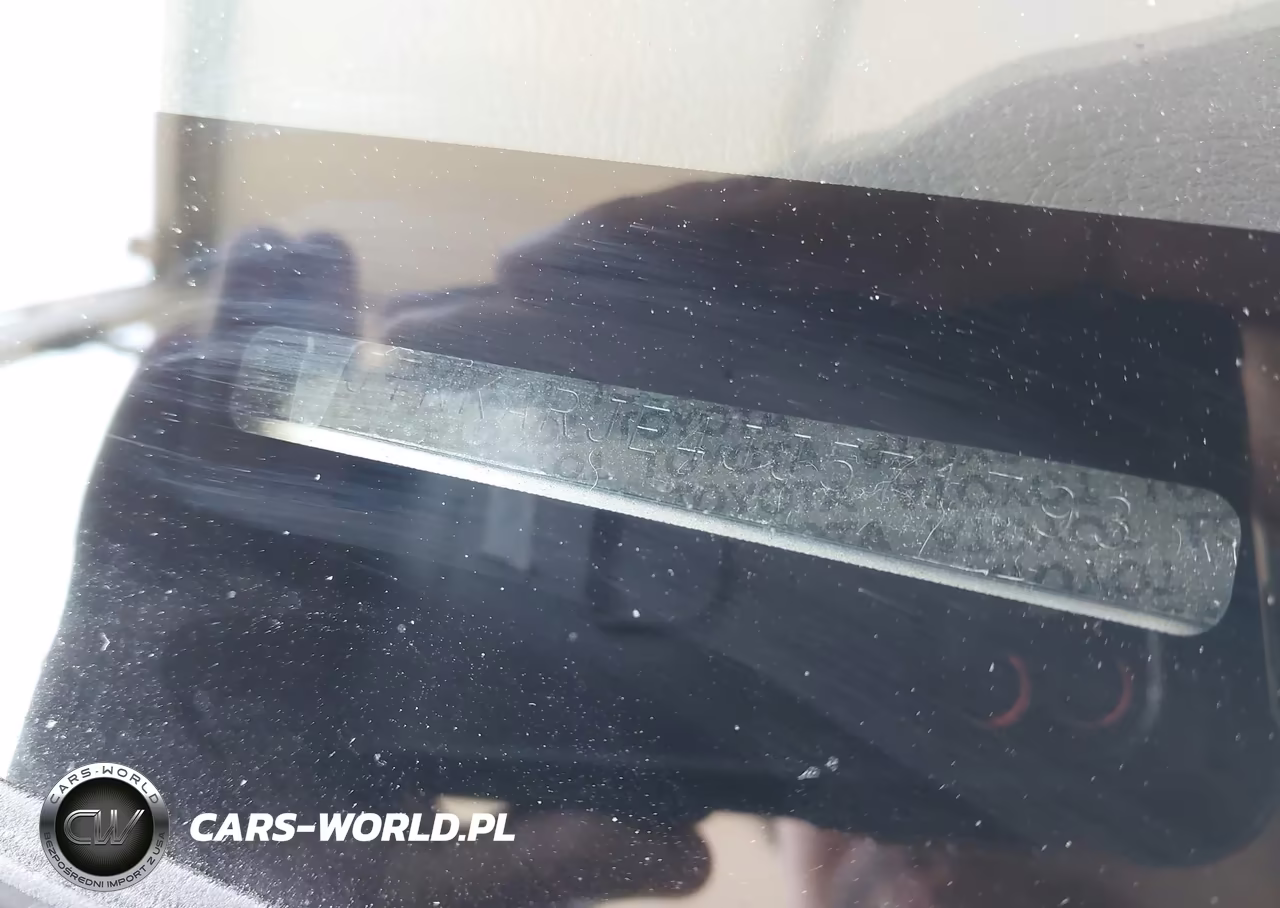 2018 Toyota Corolla Im VIN:JTNKARJE4JJ571793 - 9
