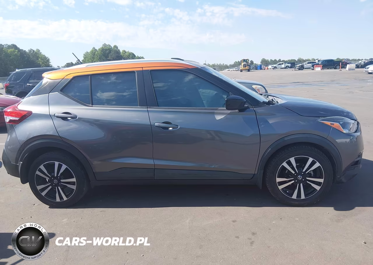 2018 Nissan Kicks Sv VIN:3N1CP5CU4JL514817 - 13