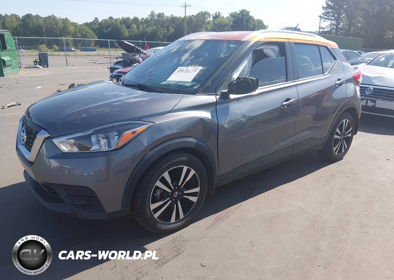 2018 Nissan Kicks Sv VIN:3N1CP5CU4JL514817 - 2