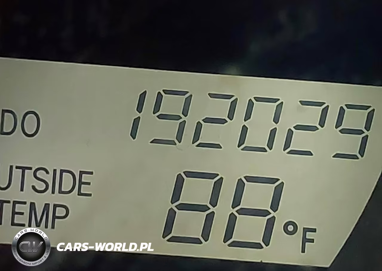 2005 Toyota Matrix VIN:2T1KR32E85C323184 - 16