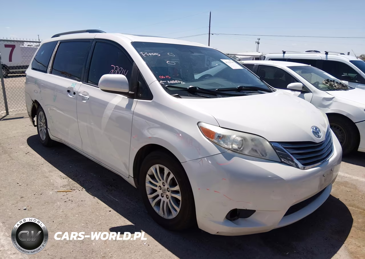 2017 Toyota Sienna Xle Premium 8 Passenger – zdjęcie 1 z 19