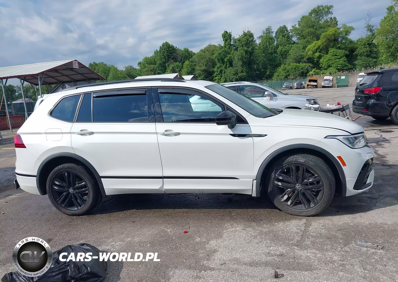 2022 Volkswagen Tiguan 2.0T Se R-Line Black VIN:3VVCB7AX4NM137976 - 13