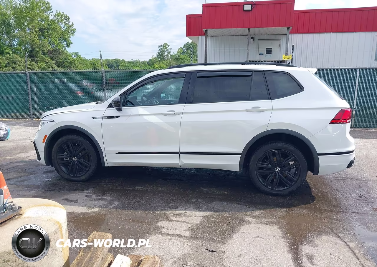 2022 Volkswagen Tiguan 2.0T Se R-Line Black VIN:3VVCB7AX4NM137976 - 14