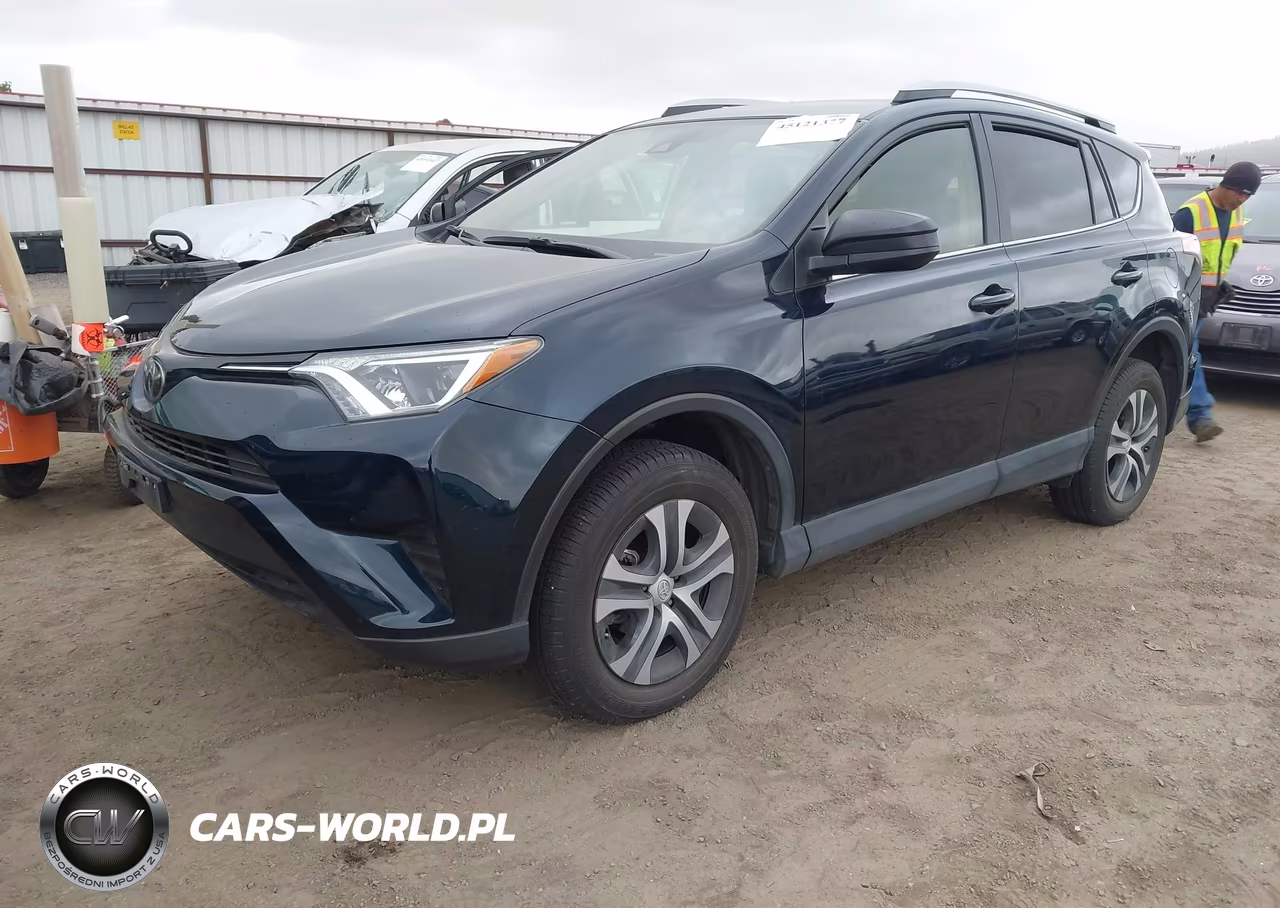 2018 Toyota Rav4 Le VIN:JTMBFREV0JJ730941 - 2