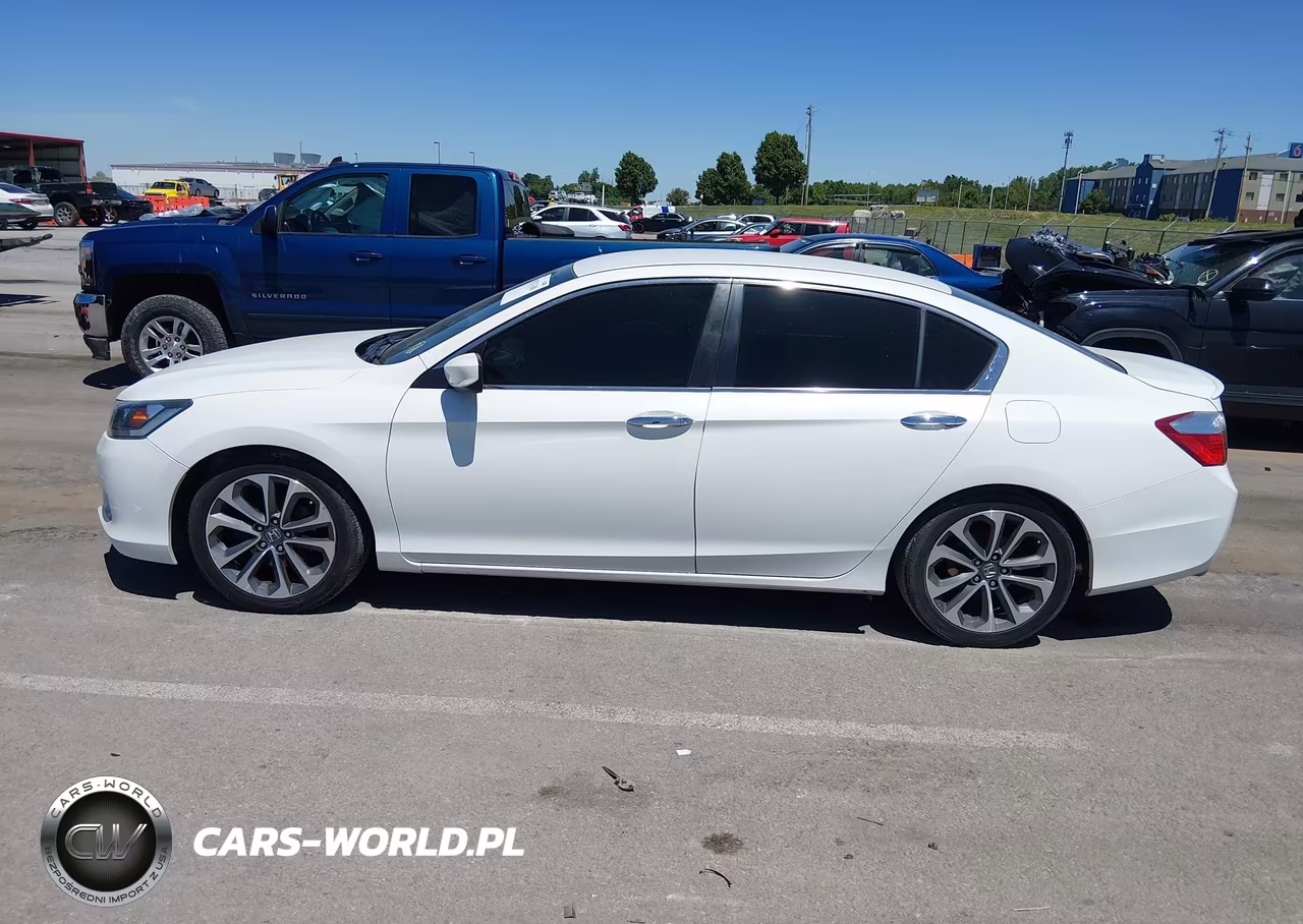 2015 Honda Accord Sport VIN:1HGCR2F56FA186861 - 14