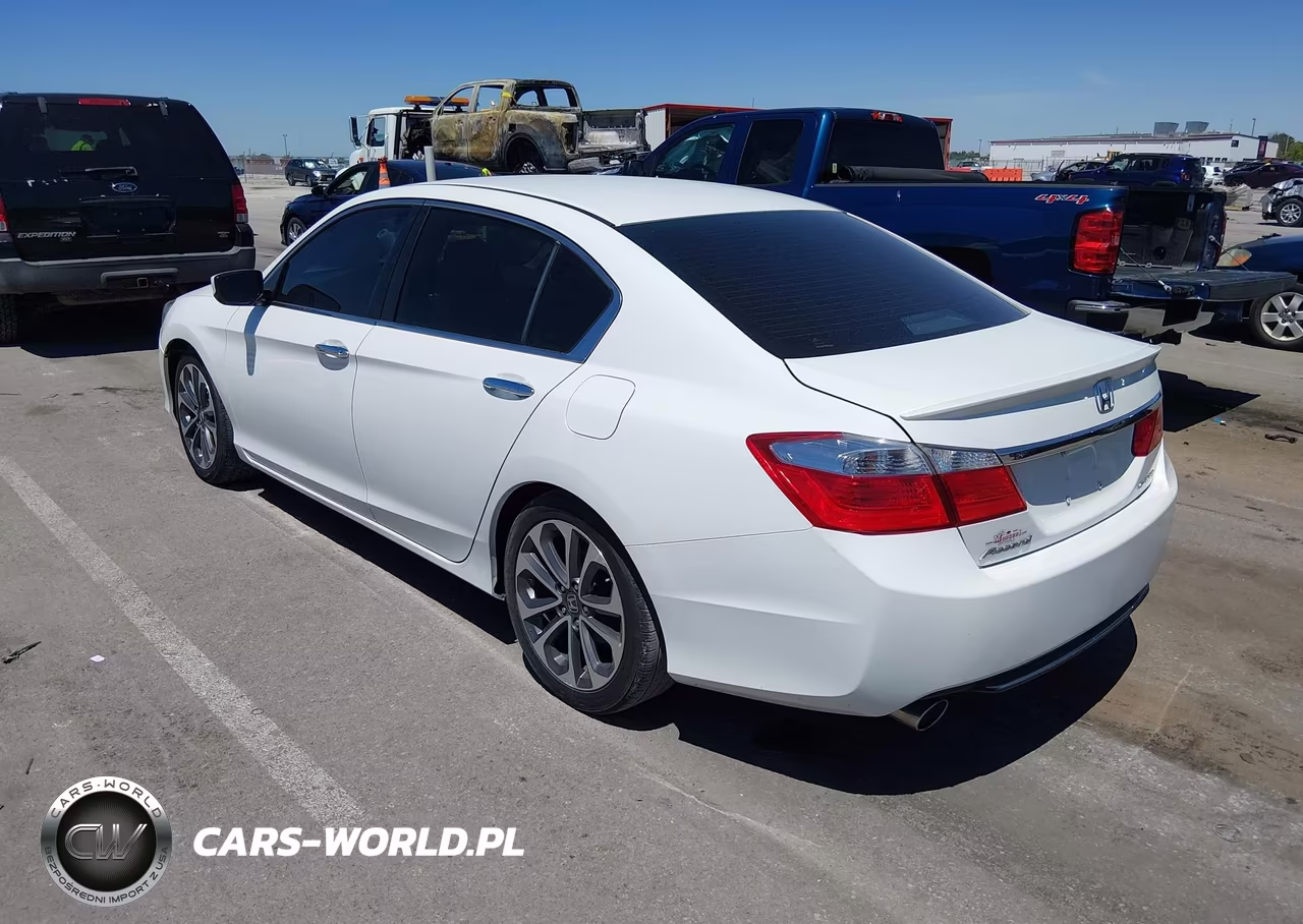 2015 Honda Accord Sport VIN:1HGCR2F56FA186861 - 3