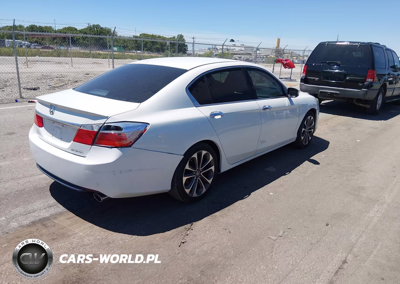 2015 Honda Accord Sport VIN:1HGCR2F56FA186861 - 4
